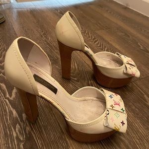 Louis Vuitton white (multicolor) monogram cabanas platform peep pumps